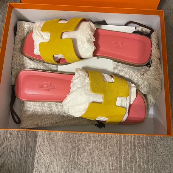 Hermes Oran Sandals (Brand New) - Picture 6 of 6